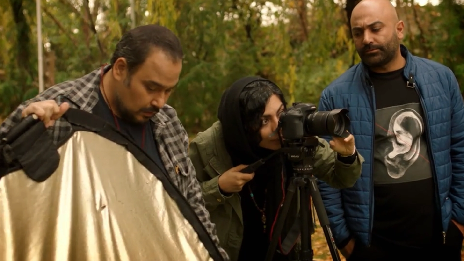 نقد فیلم سینمایی یقه سفیدها | Review film Yagheh Sefid ha